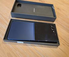 Samsung Galaxy Flip 7