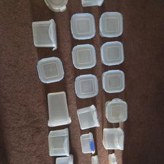 20 Food containers