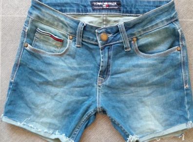 Tommy Hilfiger shorts size 8