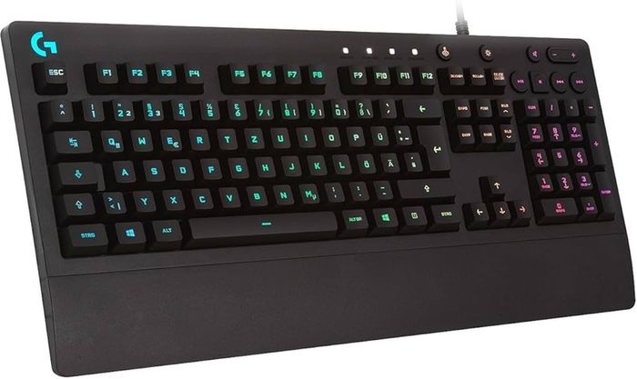 Logitech gaming keyboard g213