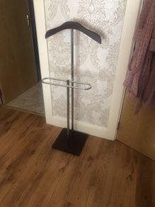 Suit Stand