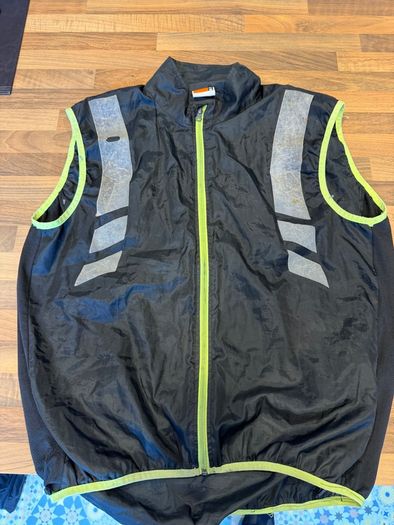 Sportful rain gilet