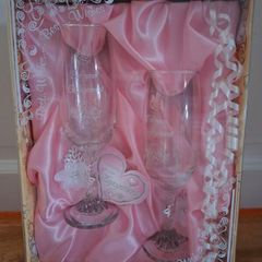 Engagement champagne flutes