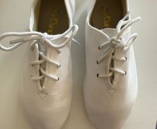 Girls white dancing shoes size 12.5/ 31