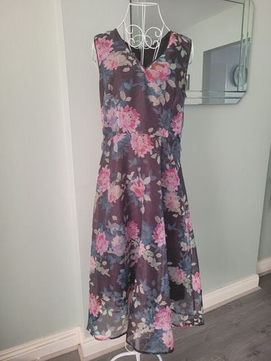 stunning monsoon dress