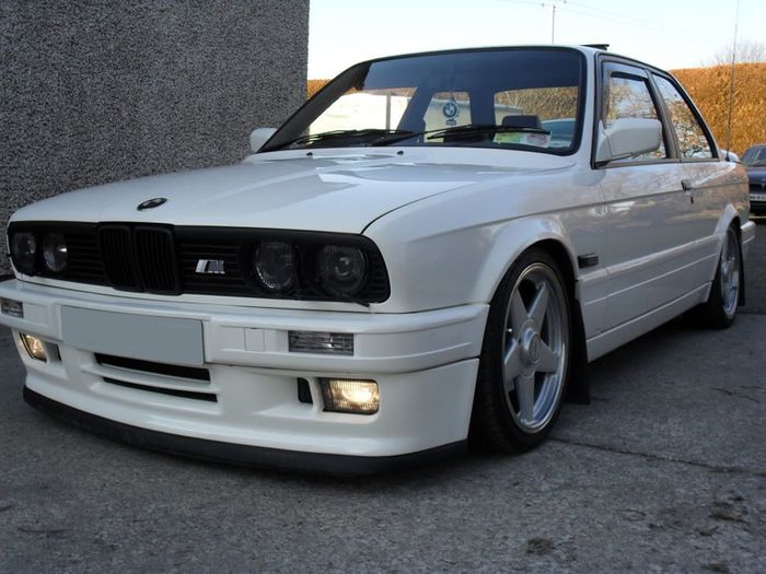 BMW E30 Coupe Wind Deflectors