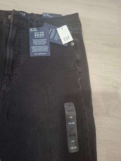 New GAP  Denim size 42