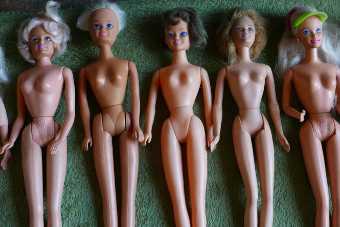 Vintage Barbie Collection, over 40 pieces (1966,1993,1994,1995,1999)