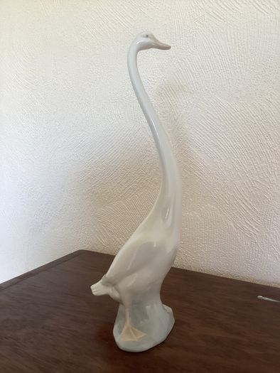 Vintage Neo Lladro!ong Neck Goose.