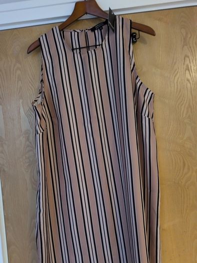 JD Williams Tunic Dress.   S.18.   B.N.W.T.