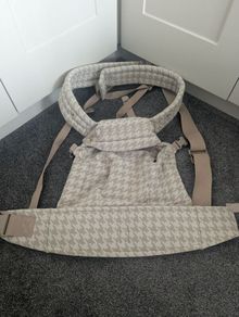 Minuvy baby carrier
