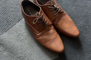 mans shoes