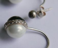 Vintage Black and White Pearl Sterling Silver 925 Earrings 3,5g