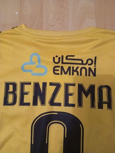 Ittihad jersey ((Benzema 9))