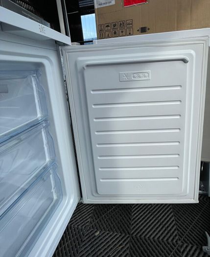Premium Dutch Freezer 98L Like New 155 Euro