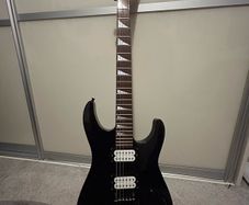 Jackson dinky with babicz tremolo and Japan neck
