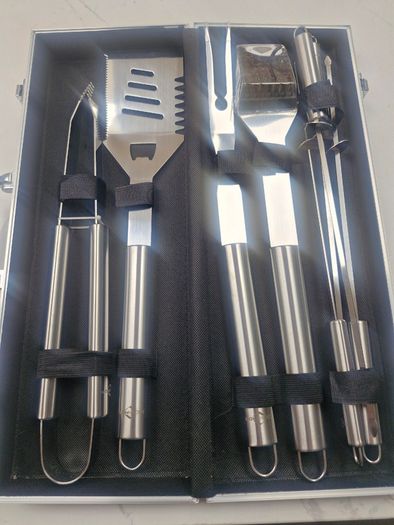 BBQ grill tool set