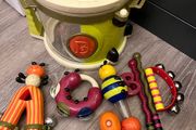 B. Toys Parum Pum Pum Musical Set
