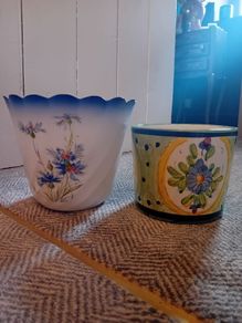 2 vintage plant pots ceramic Italian and french