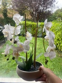 Artificial flower