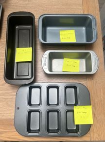 Lot of loaf baking tins