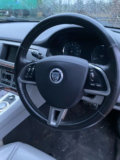 2014 Jaguar Xf Breaking For Parts