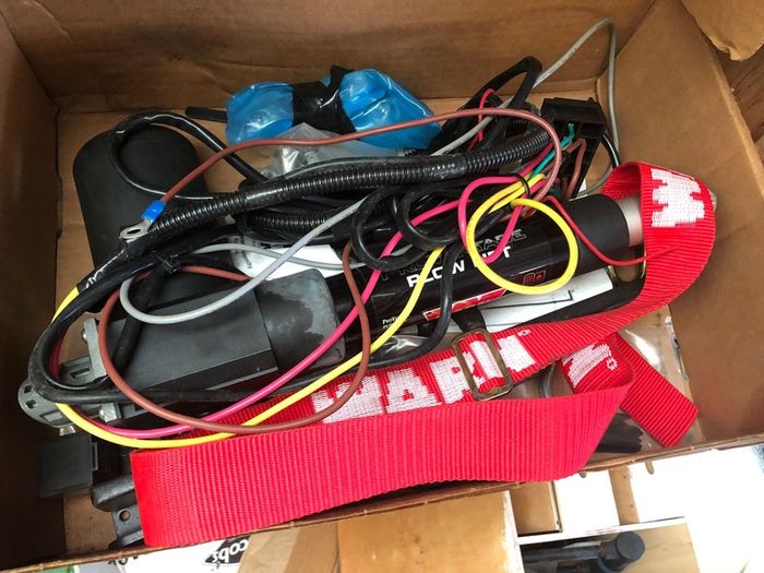 Clearance - Electric Lift for raising plow blade at the push of a button