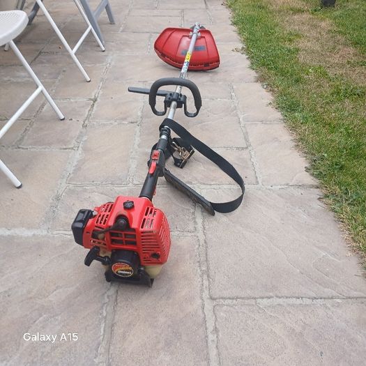 petrol  strimmer