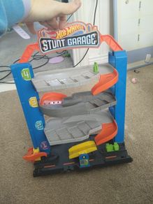 hot wheels garage