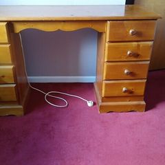 pine bedroom beureux