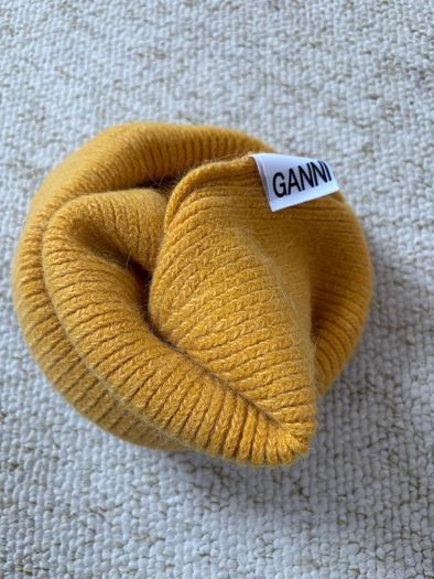 GANNI hat/ new