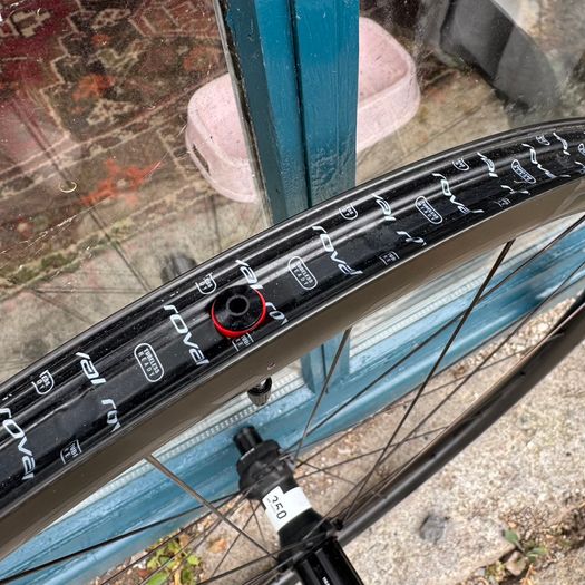 NEW Roval Alpinist CL II rear wheel carbon 700c DISC 12mm x 142mm