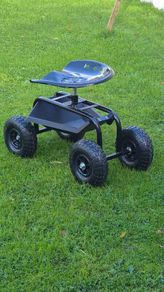Heavy-Duty Garden Rolling Seat with Tool Tray. Almost New