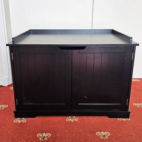 Wooden Cat Litter Cabinet / Pet House