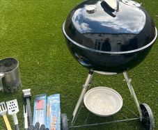 Weber Original Kettle Charcoal BBQ