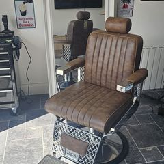 REM Barber Chair