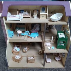Sylvanian family house with furniture