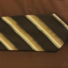 Tie 15
