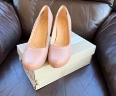 Brand New womens shoes - Clarks uk5