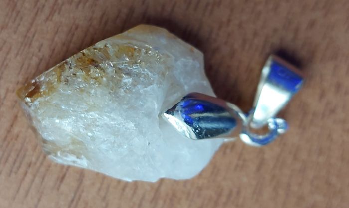 18 ct Citrine Crystal on 925 Silver pinch-bail