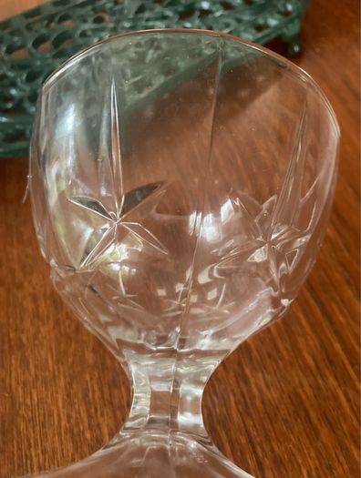 A bundle of Vintage Retro Luminarc Arcoroc Made in France Mid Century Cobalt Stemmed Wine Glasses ( 6 )