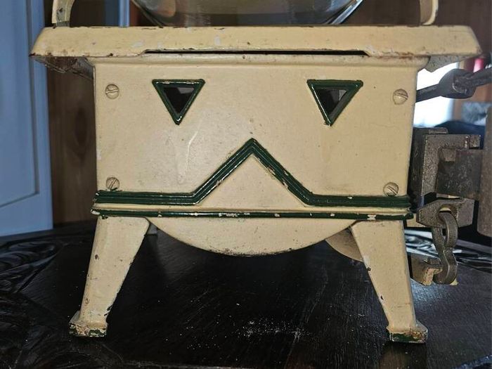 Seca Antique Baby Weighing Scales