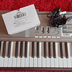 Casio LK 230 Keyboard and Stand