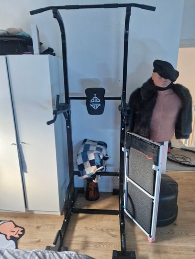 Pull up bar