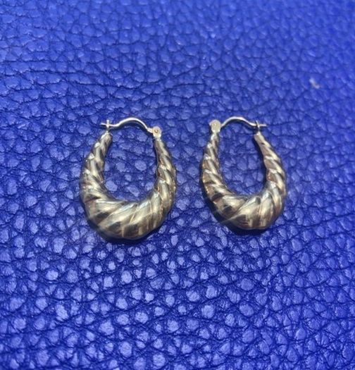Gold Earring
