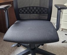 Ergonomic office chair