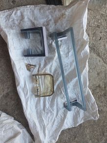 vintage bathroom accessories