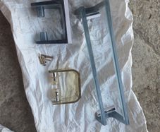 vintage bathroom accessories