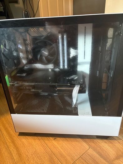 white gaming pc