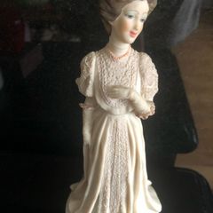 Belcari figurine
